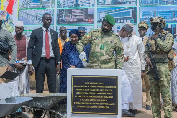 cérémonie de lancement du projet hospitalier au Mali