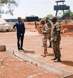 Faure Gnassingbé en visite sur le terrain