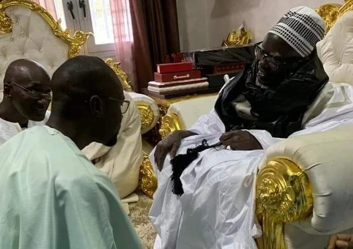 Ousmane Sonko reçu par le Khalife général des Mourides, Serigne Mountakha Mbacké