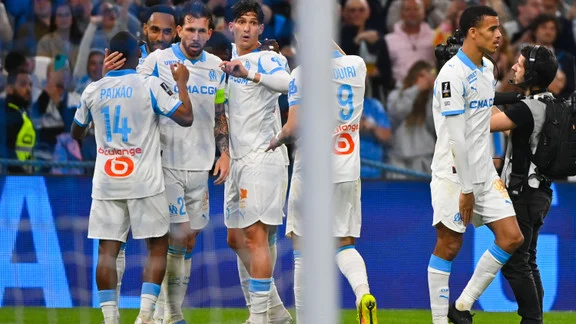 Leonardo Balerdi, défenseur de l'OM, en action