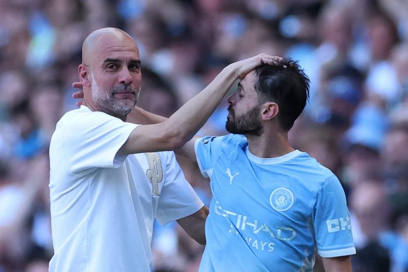 Pep Guardiola, ému lors du remplacement de Bernardo Silva, son joueur le plus dirigé en carrière.