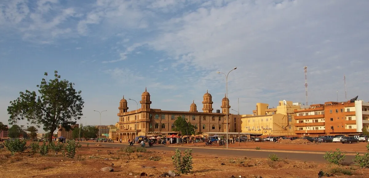 fermeture mosquée Ouagadougou régime militaire manifestations
