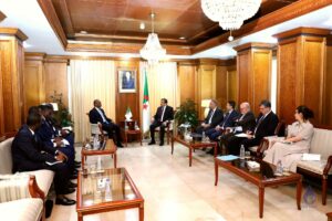 Rencontre à Alger: le Tchad et l&rsquo;Algérie consolident leur partenariat pétrolier