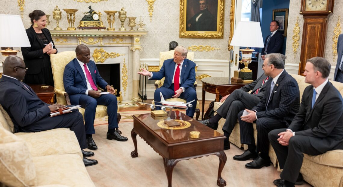 Rencontre entre le président gabonais Brice Clotaire Oligui Nguema et Donald Trump à la Maison Blanche