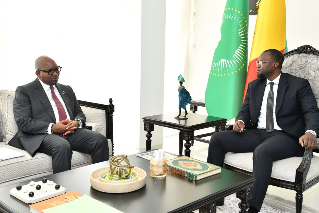 Discussion entre Ousmane Sonko et Jean-Michel Sama Lukonde Kyenge