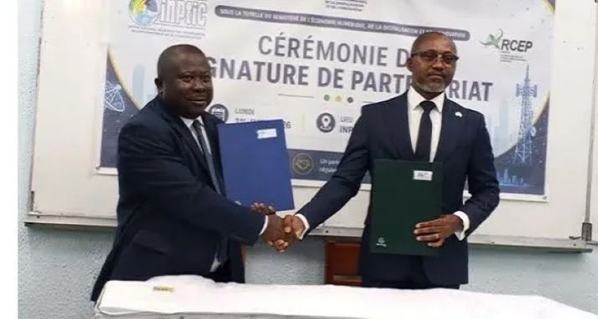 Signature de la convention entre l'INPTIC et l'ARCEP