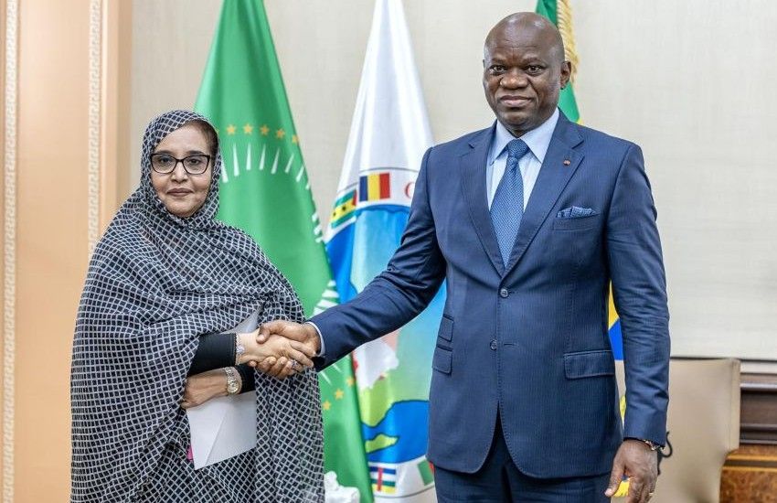 Rencontre entre le président gabonais et l'émissaire mauritanienne