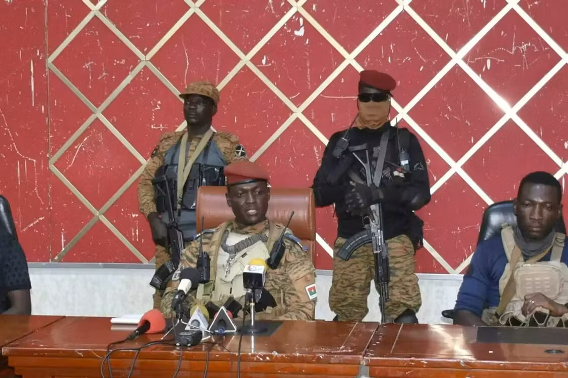 1.200 personnes condamnés seront graciées en 2025 au Burkina Faso par le chef de la junte au pouvoir