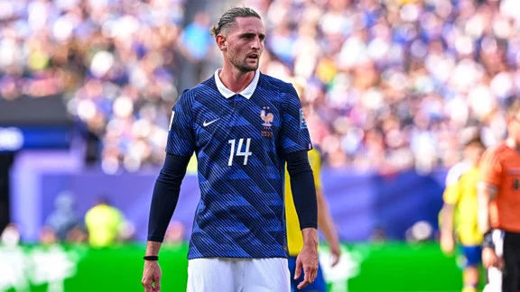 Adrien Rabiot avec le maillot de la Juventus
