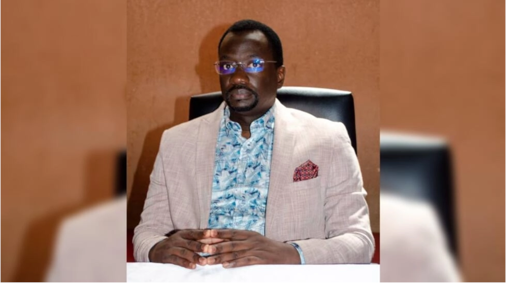 Portrait de Maurice Soudieck Dione, professeur en sciences politiques à l’université Gaston-Berger de Saint-Louis, au Sénégal.