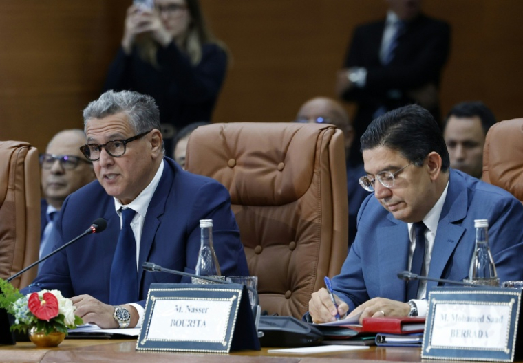 Les équipes ministérielles lors de la 15e rencontre de haut niveau