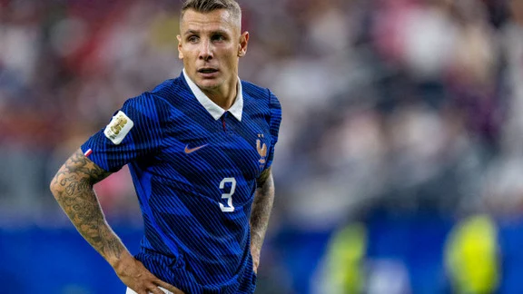 Lucas Digne, latéral gauche du PSG, en action