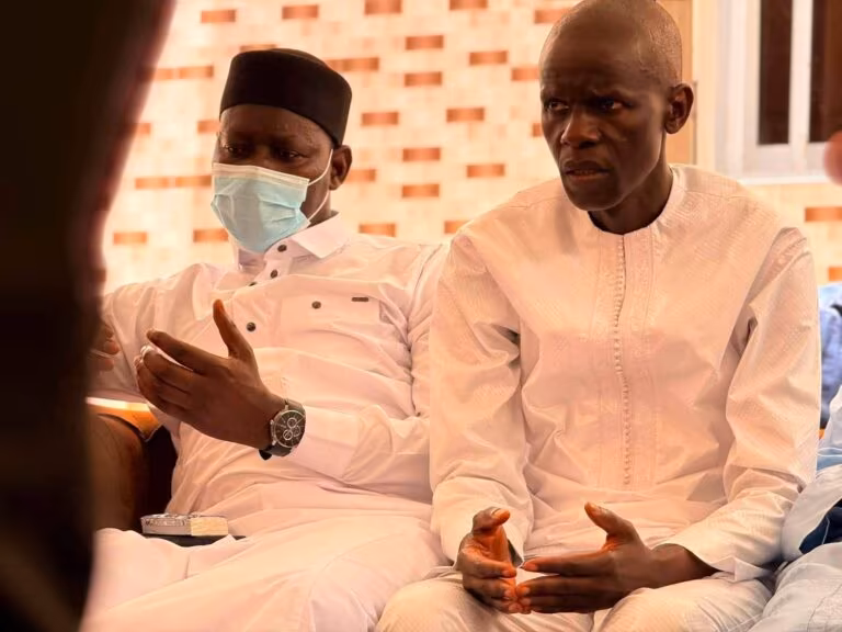 Ousmane Sonko partage un moment de compassion avec la famille de Diamil Sané
