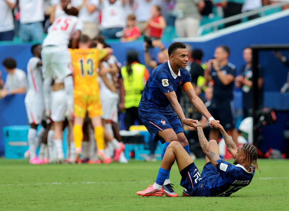 Les joueurs anglais célébrant leur troisième place