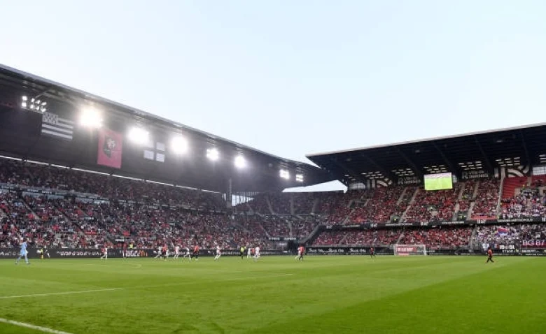 Mercato Rennes : le latéral américain Bryan Reynolds rejoint le club
