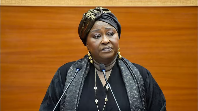 Maïmouna Dièye et Ousmane Sonko lors d'un discours à Khombole