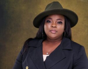 Noélie elykem : quand le geste artistique bouscule les débats au Togo