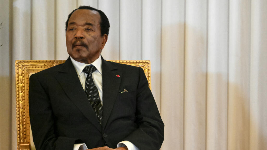 Le président camerounais Paul Biya lors d'une audience avec le pape Léon XIV à Yaoundé en avril 2026