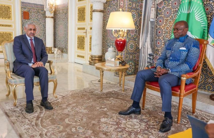 Réunion entre le président gabonais Brice Clotaire Oligui Nguema et Sidi Ould Tah, président de la Banque africaine de développement