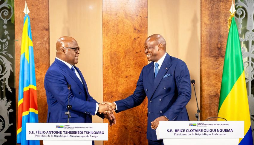 Les présidents Oligui Nguema et Tshisekedi lors de leur rencontre à Libreville